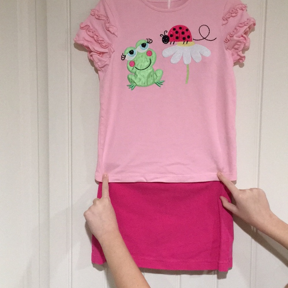 Cute skort Outfit with ladybug, daisy, and a frog